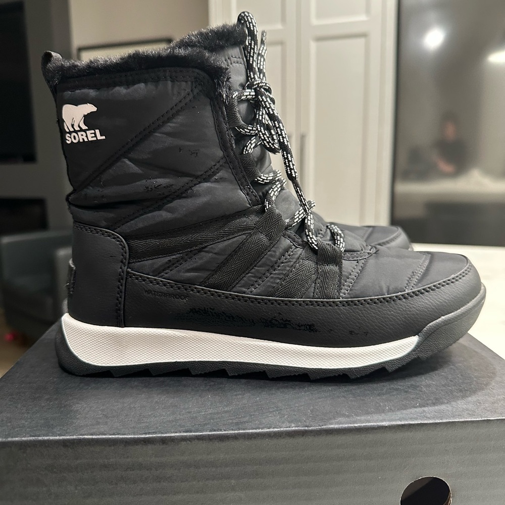 Sorel Women's Black and White Winter Boots
